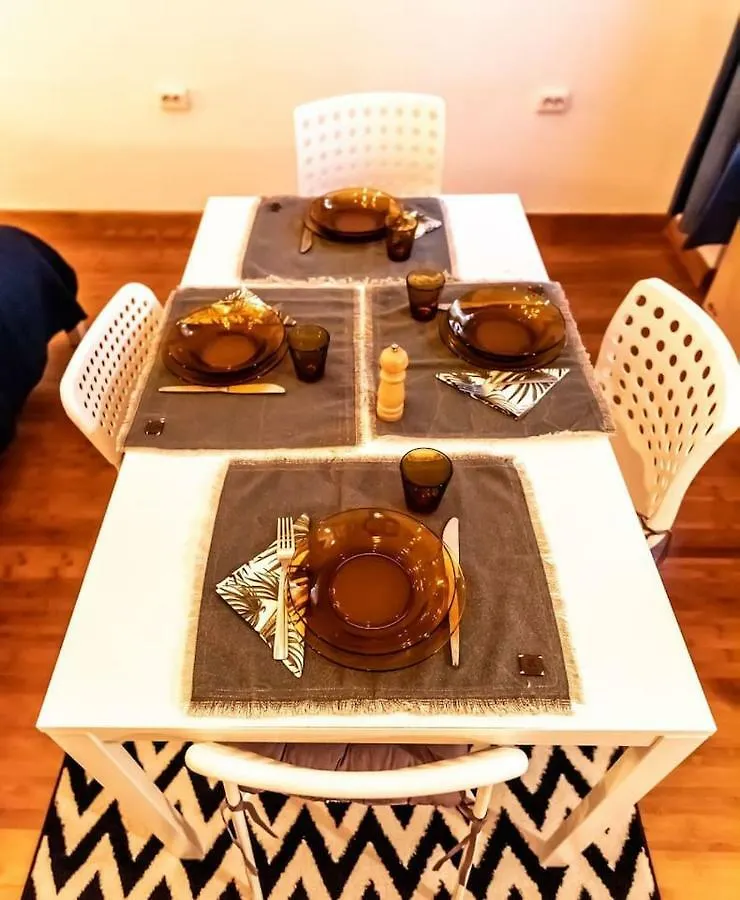 Artlovers' Flat - Kazinczy Street Budapest Apartment