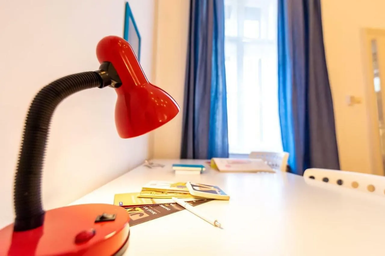 Artlovers' Flat - Kazinczy Street Budapest Apartment