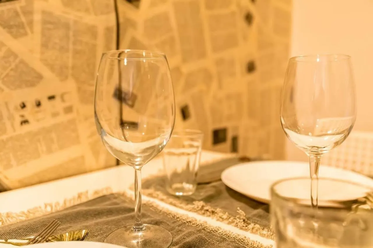 Artlovers' Flat - Kazinczy Street Budapest Apartment
